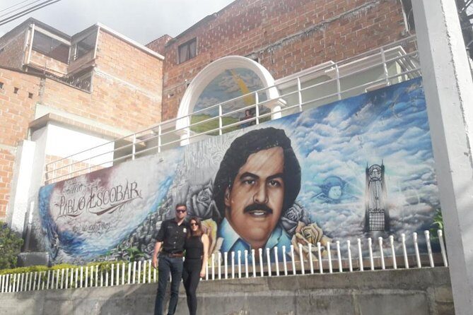 9-Hour Full Day Tour of Pablo Escobar Including C13, Museum and Barrio PE - Monasterio Santa Gertrudis La Magna: prison views from the cathedral