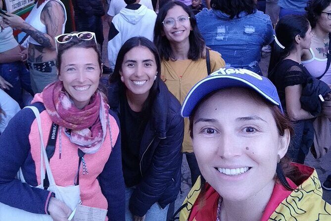 90 Minute Walking Tour of Guatapé - Start on the Malecón route: flood history, traditions, and work