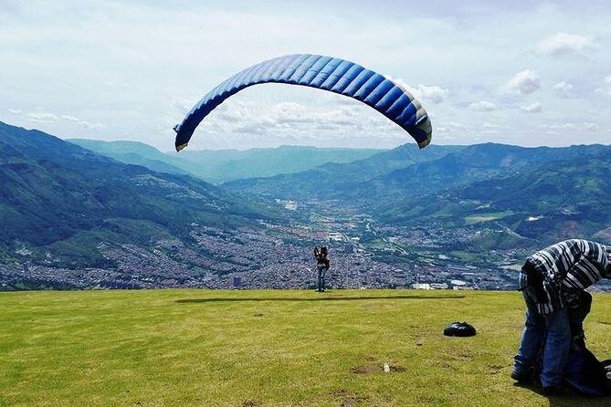 Andes Paragliding Tour from Medellin - Getting strapped in: your certified tandem instructor experience