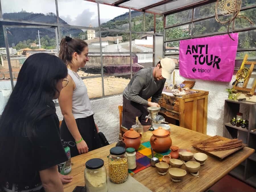 Anti tour Medellin - Key things you will notice on Anti Tour Medellín