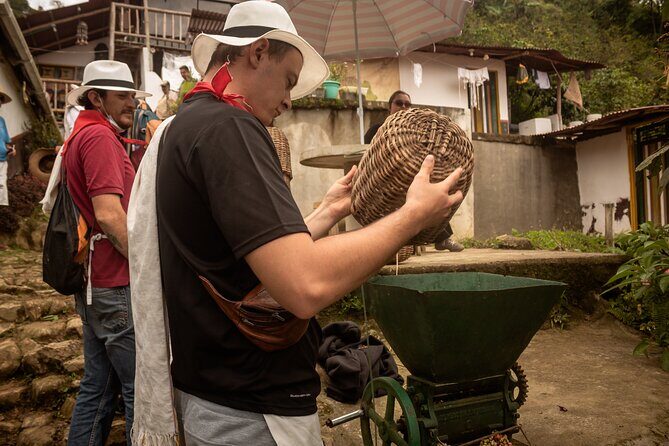 Best Coffee Tour from Medellin with Lunch and Transportation - What the small group size changes (and what it doesn’t)
