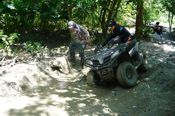 Best Private Tour to Santa Fe de Antioquia+Cuatrimotos 450 CC - Stop 2: Sopetrán ATV tour and that river crossing moment