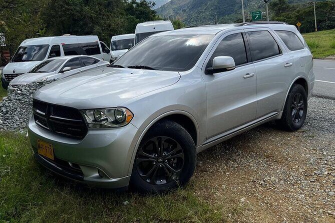 Bilingual private transport to the airport. - Medellín to the Airport, Done as a Real Transfer