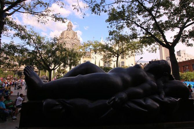Botero Walking Tour: experiencing Medellin through the eyes of an artist - Botero’s Bigger Proportions and Medellín’s Real Stories