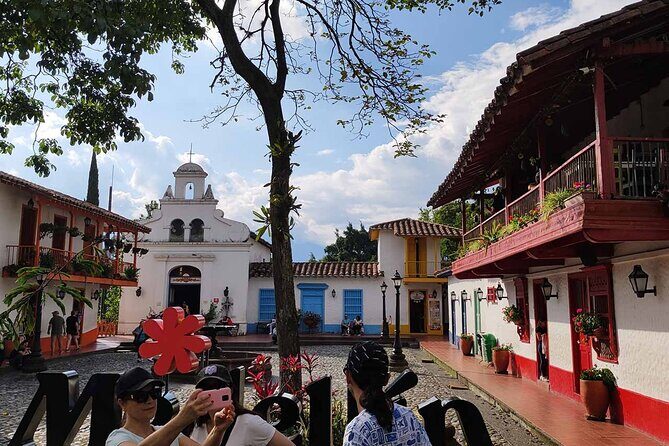 City Tour Medellin 4 Hours with Art Book Included - Getting around with public transportation, without the stress