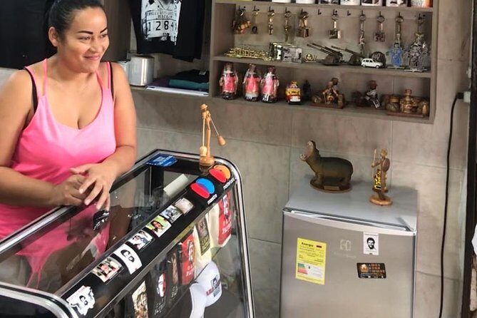 Colombian Handicrafts and flea Market Tour in Medellin - The Easy Part: Pickup, Air-Conditioned Comfort, and a Real Shopping Window