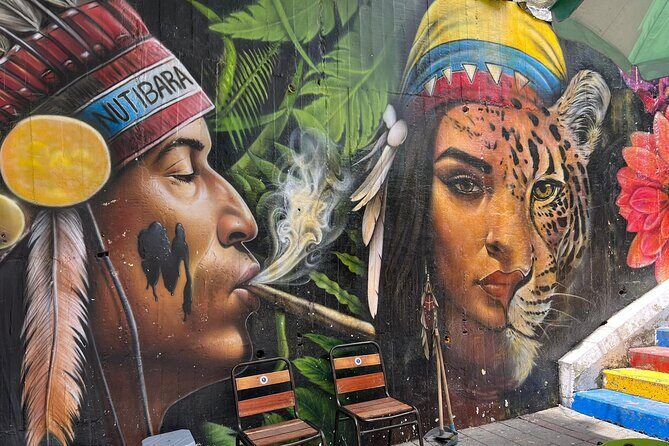 Commune 13 Private Tour; History, Graffitour and Snacks included - Meeting point at Parque de La Paz: start with your bearings