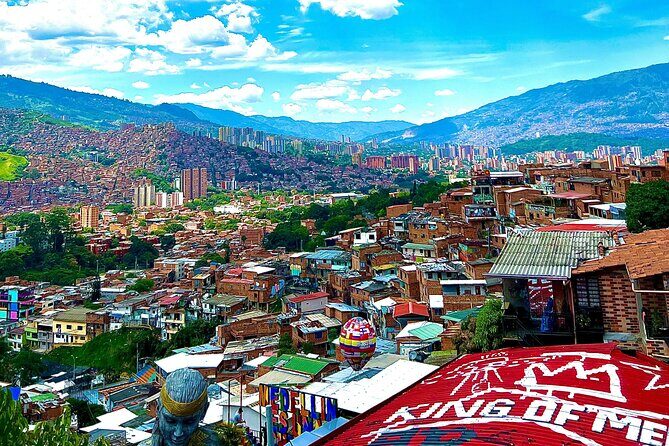 Commune 13 Private Tour; History, Graffitour and Snacks included - Stop 1: Comuna 13 Tours murals with meaning, not just murals