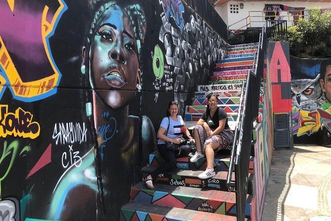 Comuna 13 Graffiti Tour with Metrocable - What the Guide Actually Changes (John, Lina, Jorge, Sarah, Oscar, Juan)