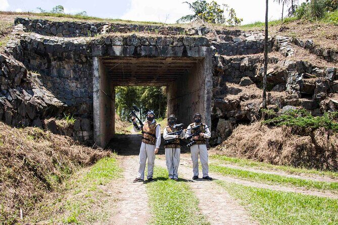 Excursion to Guatapé by chiva, lunch and Pablo Escobar's hacienda - Umbrella Street and solterita: the sweet ending in Guatapé