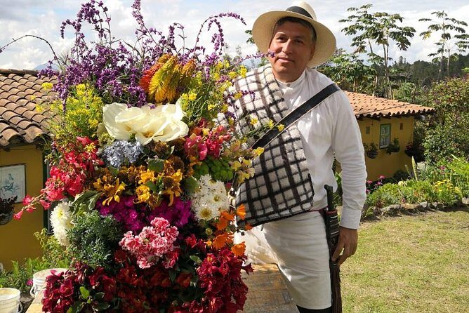 Exotic flowers farm and silleteros cultural tour - Near Parque Arví: nature views from the car window, plus a quick photo option