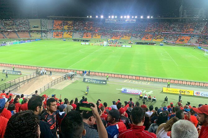 Football game tour - Andrés and the culture behind the chants
