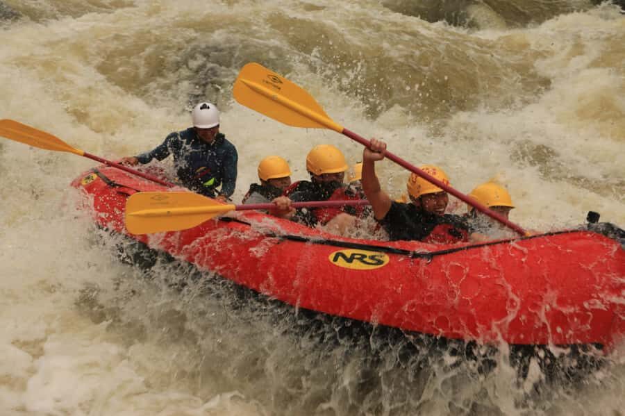From Medellín: Paragliding and Rafting Combo Tour - What to bring: the packing list that prevents chaos