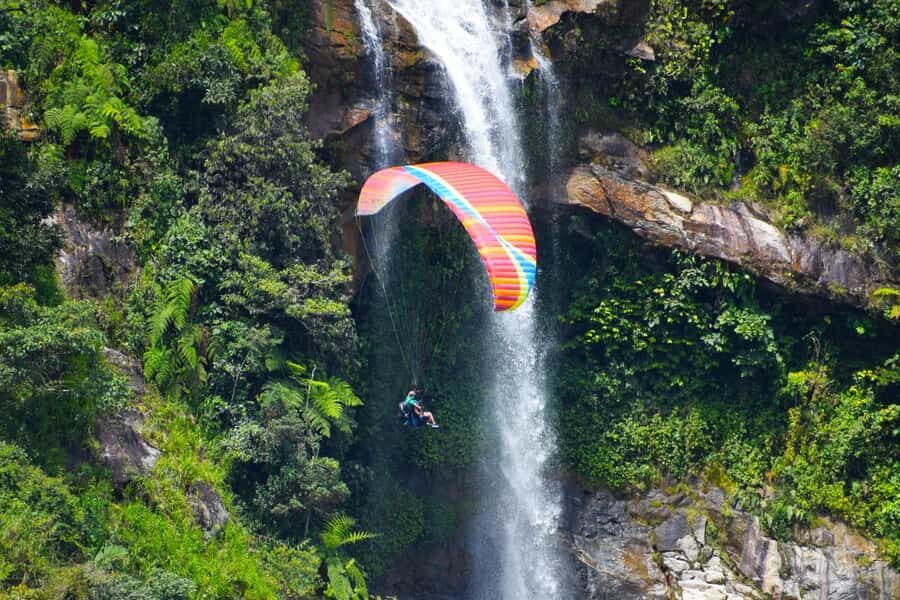 From Medellín: Paragliding Flight and Guatape Tour - Stone of Guatapé views: what you’re paying for, and what you’re budgeting for