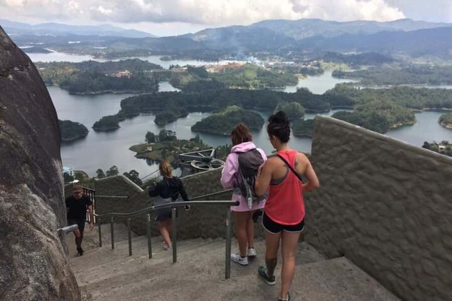From Medellin: Private Guatape Car Tour with Coffee Tour - Finca La Riviera coffee farm: where you learn by smelling and watching