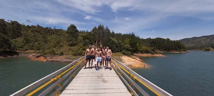 From Medellin: Private Guatape Car Tour with Coffee Tour - Guatapé town walking tour: colors, corners, and the small stories