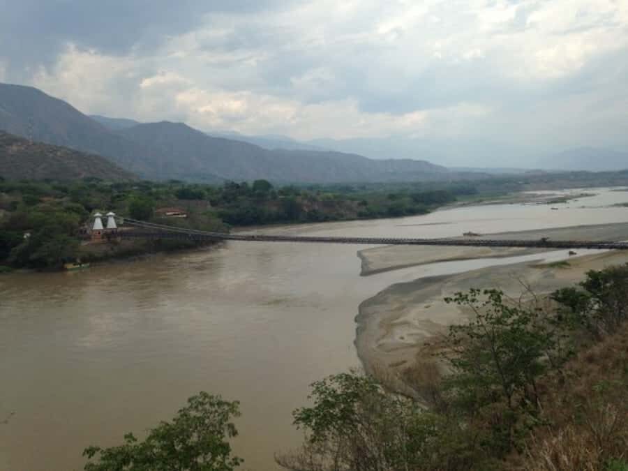 From Medellín: Private Santa Fe de Antioquia Tour - Cauca River Gondola: The Midday Reset Before the Bridge