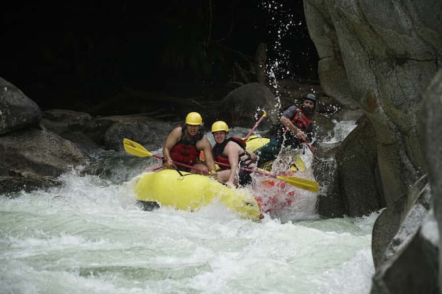 From Medellin: Rafting Experience - Getting ready at Playa Loca: what the gear setup is really for