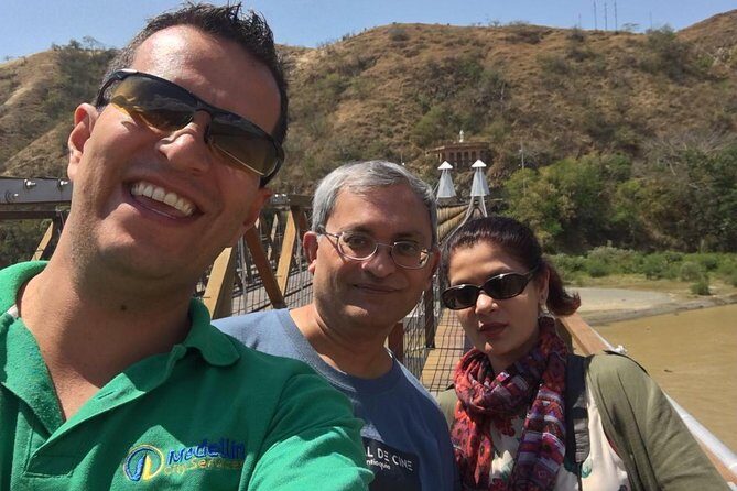 Full-Day Private Colonial Santa Fe de Antioquia Tour - Santa Fe Centro Historico: walking time that actually adds up