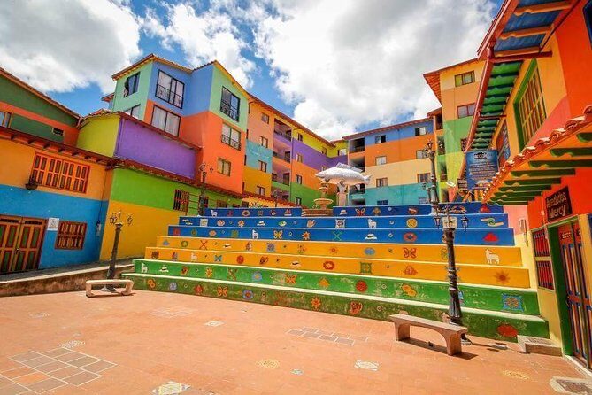 Full-Day Private Guatape Coffee Villa Tour from Medellin - Lunch By The Lake: How To Handle The One Part You Pay For