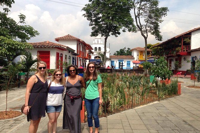 Full Day Private Medellin City, Street Art and Food Tour - Pueblito Paisa: the viewpoint start that gets your bearings fast