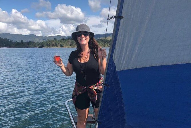 Go Sailing Guatape - Meet at Guatapé and Get on the Water by 9:30