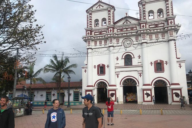 Guatape colorfull town - Fruit tasting at Peñol: included snacks that are actually part of the experience