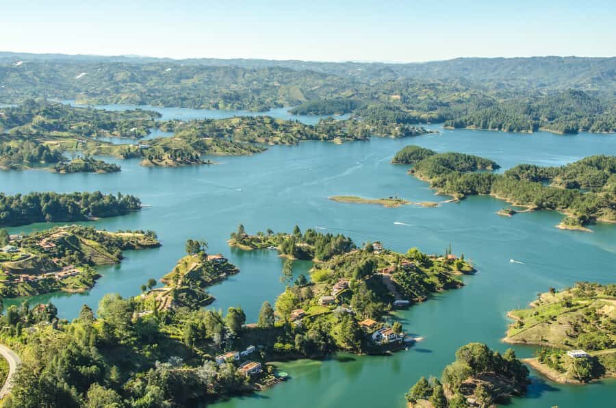 Guatapé: Day trip with Transport, Food & Boat - Key highlights you’ll feel on this tour