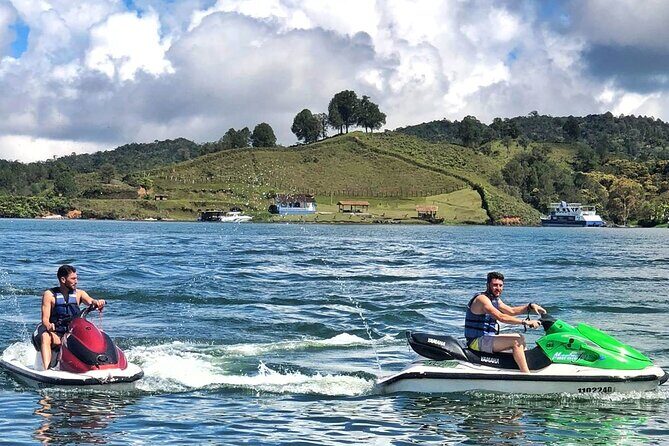 Guatape & JetSki Ride & El Peñol Rock & Quaint Town From Medellin - Marinilla Fruit Stop: Colombia’s Fruit Culture in 20 Minutes