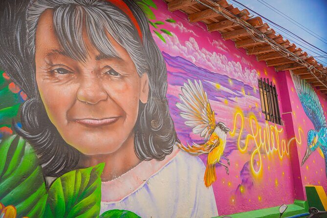 Guatapé Lakeside Adventures - Stop 1: Marinilla’s Alto del Chocho for Paisa Food, Music, and Animal Time