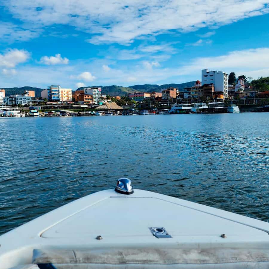 Guatapé & Peñol Rock Day Group Tour - A 10-hour Antioquia day that mixes towns, a climb, and lake time