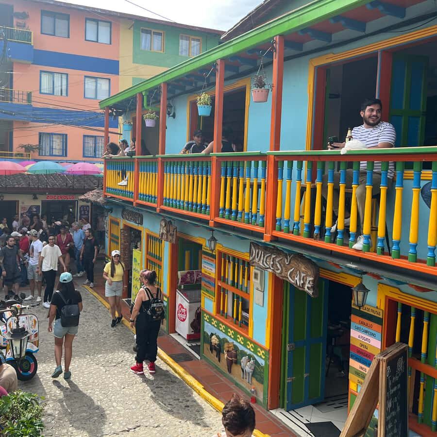 Guatapé & Peñol Rock Day Group Tour - Medellín pickup plus Rionegro and Marinilla: the warm-up stops that set the tone