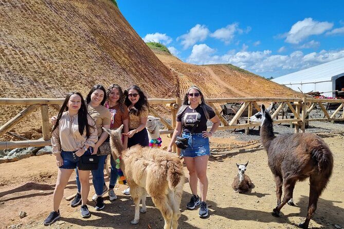 Guatape Private Tour. Farm, Boat Ride, La Piedra and more... - The Guatapé hits: farm, boat, and La Piedra without the stress
