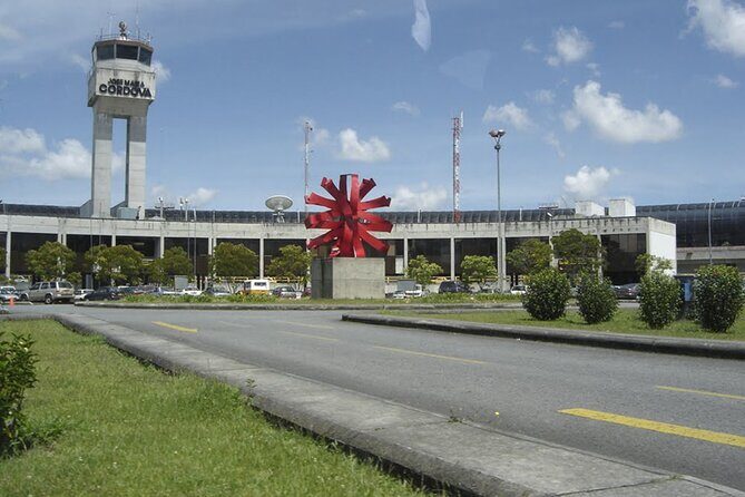 Guatapé Private Transfer: José María Córdova Airport - Key things I’d notice right away