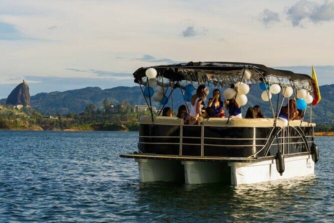 Guatape tour + Boat Ride + coffee tour “BEST EXPERIENCE” - Marinilla panoramic view and El Alto del Chocho: your first taste of Antioquia