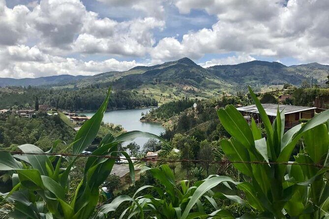 Guatape tour + Boat Ride + coffee tour “BEST EXPERIENCE” - Price and what you actually get for $135.99