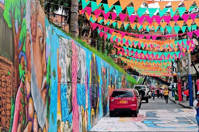 Half day city tour including fruit tasting - Price and logistics: is $65 worth a half-day in Medellín?