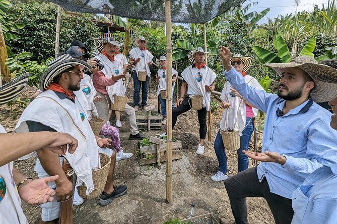 Horseback Riding Tour and Coffee Tour with Lunch and Refreshment - From El Poblado Pickup to Finca La Arrinconada: The Real Schedule
