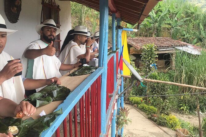 Horseback Riding Tour and Coffee Tour with Lunch and Refreshment - Lunch, Bathroom Breaks, and Hydration: Comfort Counts