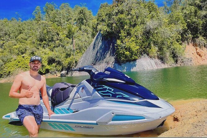 Jetskiing in Guatapé Antioquia - Price and Value: What $105 per Group Buys You