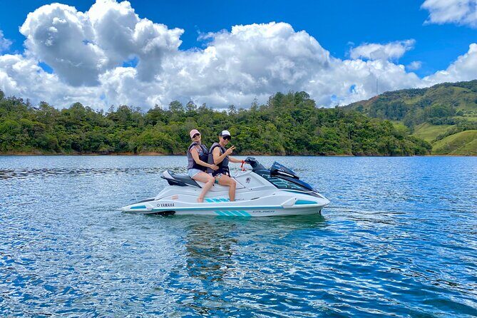 Jetskiing in Guatapé Antioquia - Weather, Rescheduling, and Practical Planning