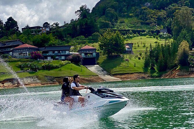Jetskiing in Guatapé Antioquia - Who This Is Best For (and Who Might Want a Different Plan)