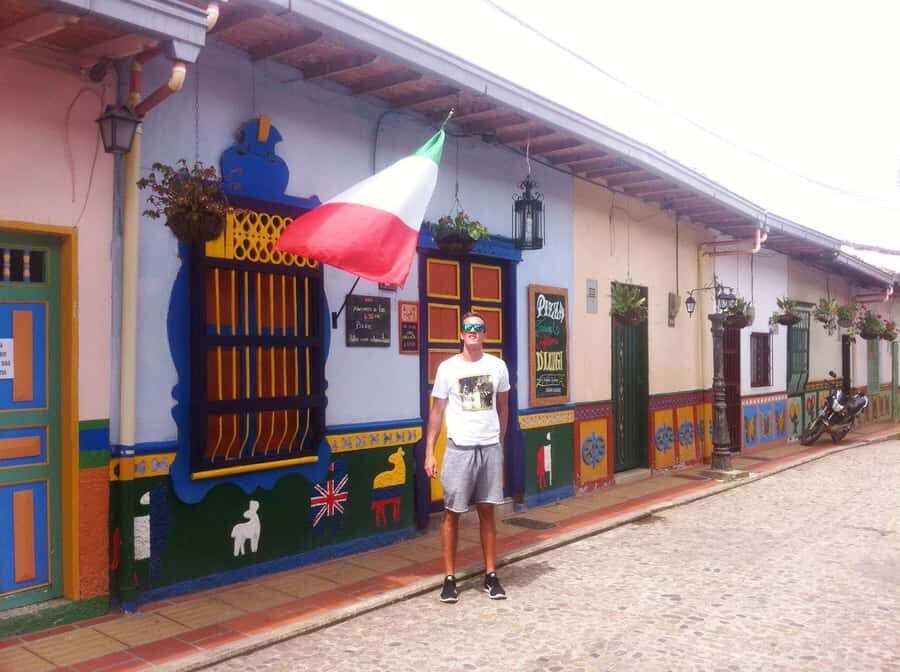 Medellin and Guatape Full Day Pablo Escobar Tour - Guatapé town time: color, photos, and a real break