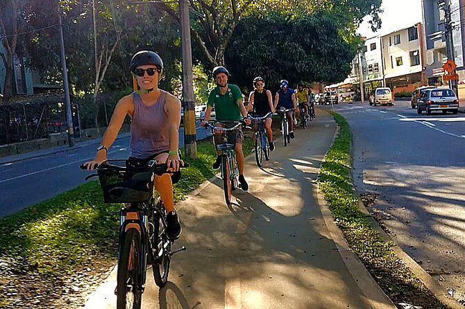 Medellín Bike Tour - A 3.5-hour Medellín bike loop that hits art and the river