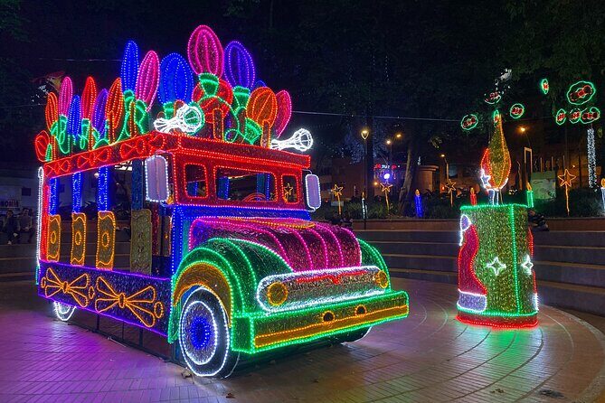 Medellin Christmas Lighting Private Tour - Stop 1: Parque de Sabaneta and the Antioquia holiday feel