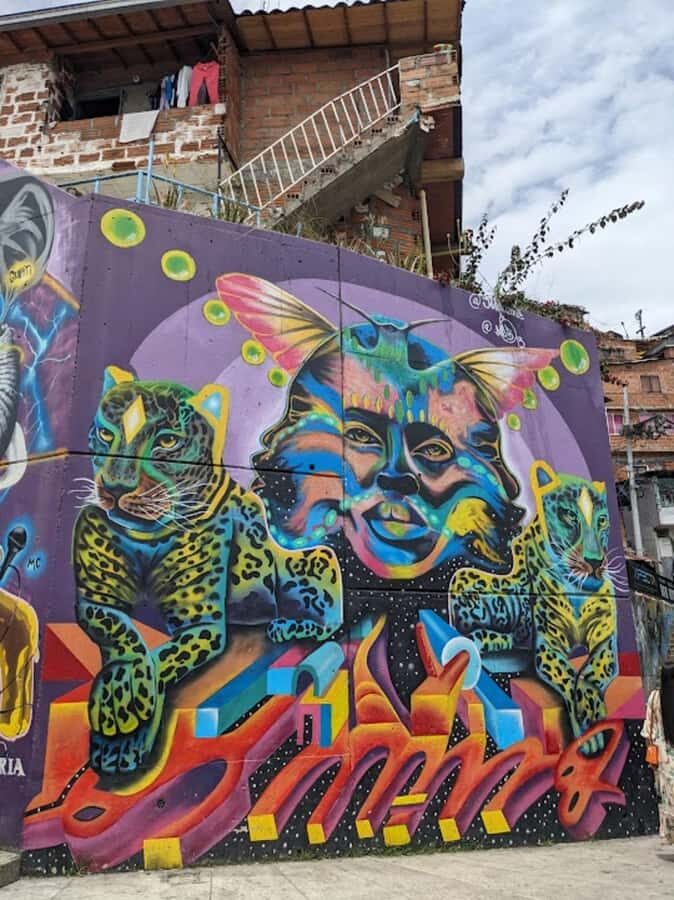 MEDELLIN: CITY TOUR MEDELLIN + GRAFFITOUR COMUNA 13 - Key points to know before you go