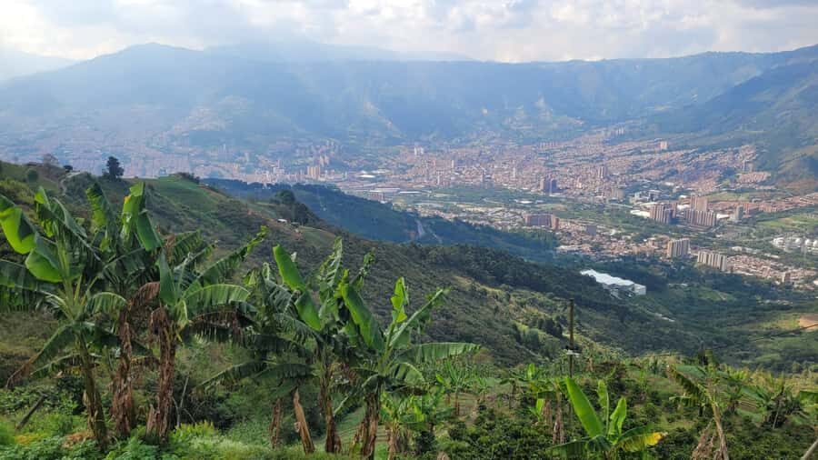 Medellin: Coffee Farm Tour & Spa with Overnight Glamping - Night one: glamping in the coffee cave with a fire pit view