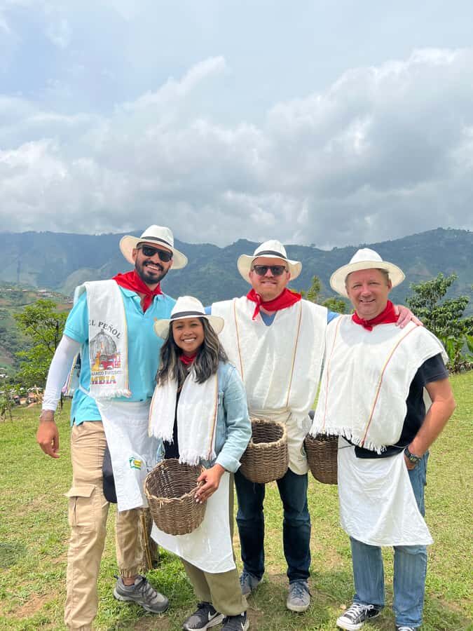 Medellín: Coffee Tour Experience at a Coffee Farm - From Medellín to Envigado: a fast ride into Antioquia coffee country