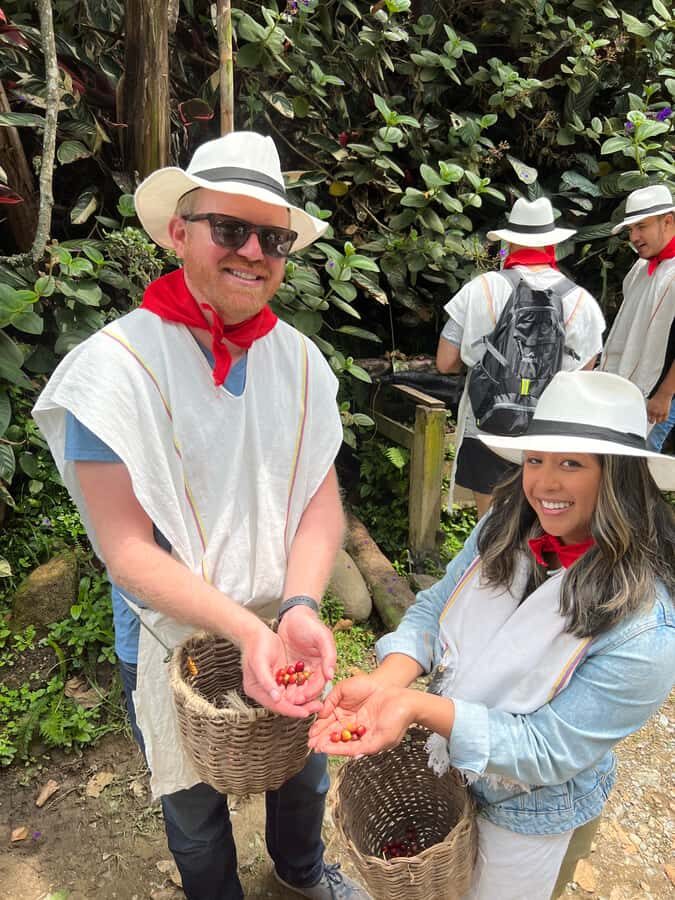 Medellín: Coffee Tour Experience at a Coffee Farm - Meet your guide and the Andean coffee story in plain language