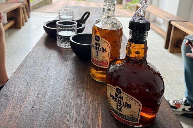 Medellin: Colombian Rum and Chocolate Experience | BOOK NOW! - The first big moment: the ancestral cacao shot